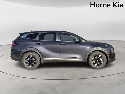 New 2026 Kia Sportage LX image 3