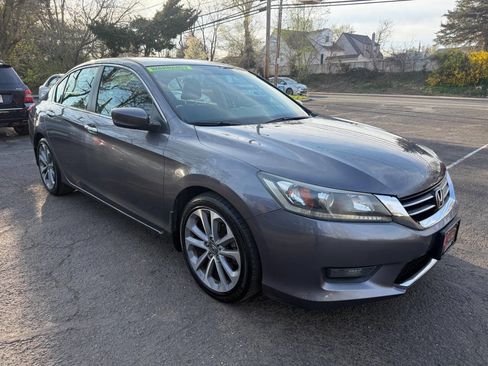 Used 2014 Honda Accord Sport image 3