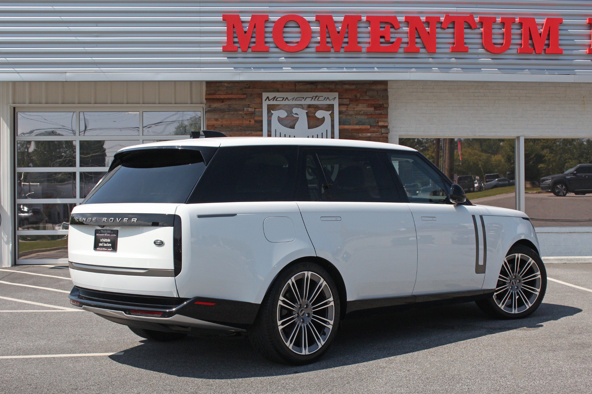 Used 2023 Land Rover Range Rover Long Wheelbase SE AWD/4WD image 77