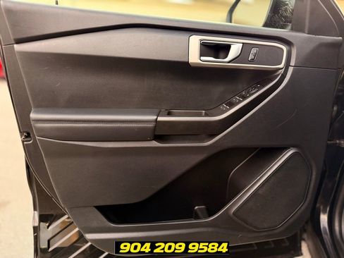 Used 2021 Ford Explorer Limited w/ Equipment Group 301A RWD image 25