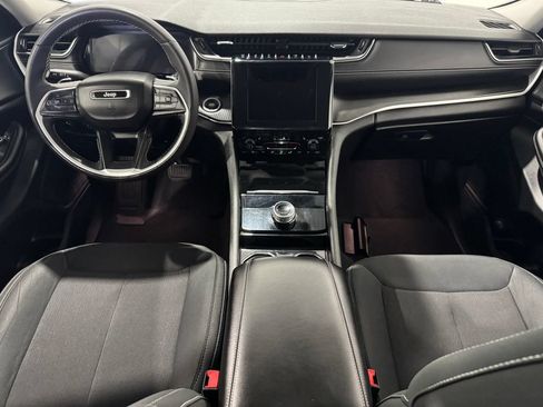 Used 2023 Jeep Grand Cherokee L Laredo AWD/4WD image 31