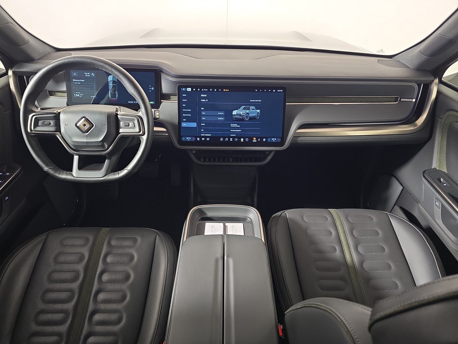 Used 2025 Rivian R1T Adventure Dual AWD/4WD image 25
