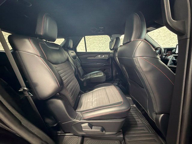 Used 2025 Ford Explorer ST-Line w/ Premium Package RWD image 12