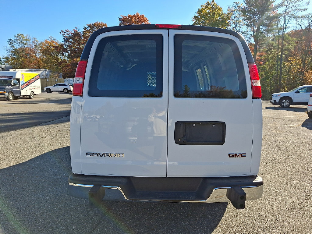 Used 2025 GMC Savana 2500 w/ Driver Convenience Package RWD image 6