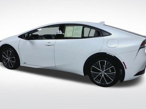 Certified 2024 Toyota Prius XLE image 21