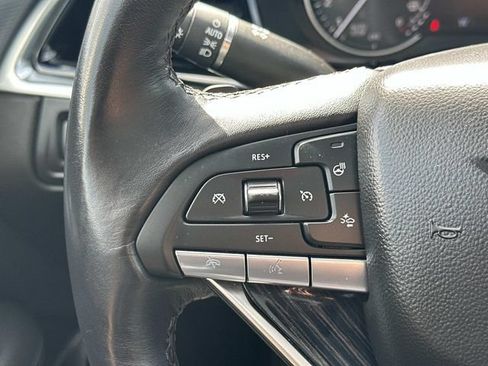 Used 2024 Cadillac XT6 Premium Luxury w/ LPO, Floor Liner Package AWD/4WD image 22