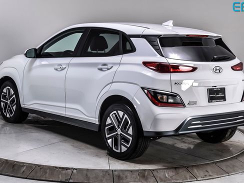 Used 2023 Hyundai Kona SE w/ Cargo Package FWD image 4