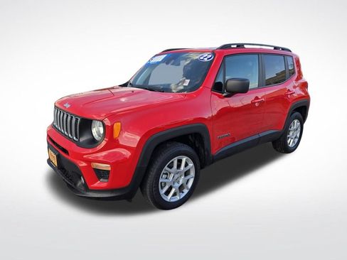 Used 2022 Jeep Renegade Latitude w/ Convenience Group AWD/4WD image 9