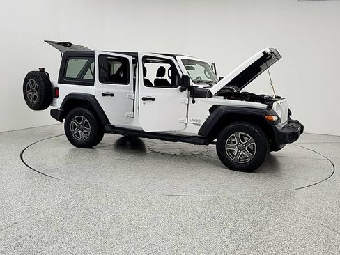 Used 2018 Jeep Wrangler Unlimited Sport S AWD/4WD image 10