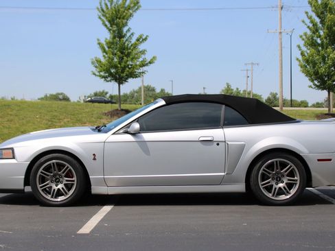 Used 2003 Ford Mustang Cobra RWD image 25
