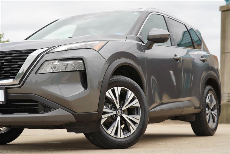Used 2021 Nissan Rogue SV w/ Premium Package AWD/4WD image 11