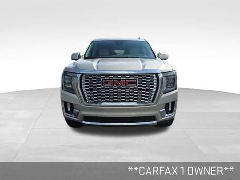 Used 2023 GMC Yukon XL Denali AWD/4WD image 2