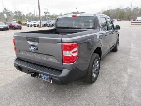 New 2025 Ford Maverick XLT w/ XLT Luxury Package image 5