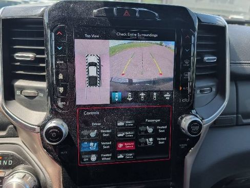 Used 2019 RAM 2500 Laramie w/ Night Edition AWD/4WD image 5