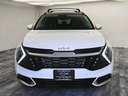 Used 2025 Kia Sportage SX image 2