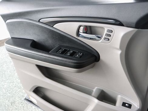 Used 2020 Honda Ridgeline RTL-E image 22