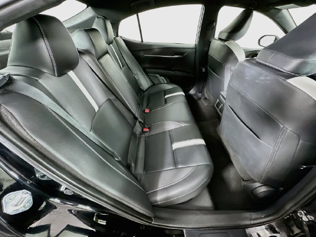 Used 2025 Toyota Camry SE FWD image 25