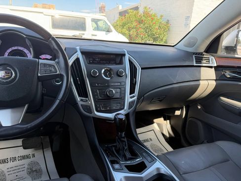 Used 2011 Cadillac SRX Luxury FWD image 26