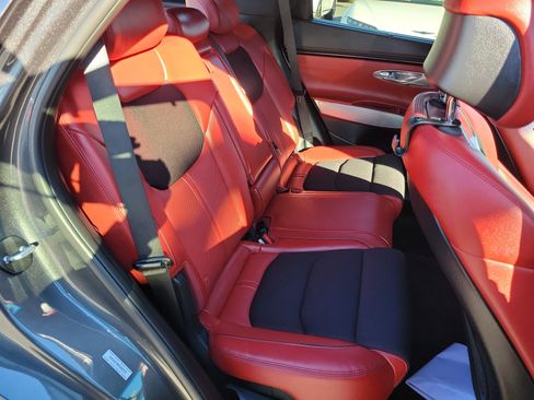 Certified 2023 Genesis GV70 2.5T w/ Sport Prestige Package image 20