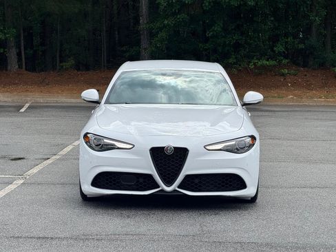 Used 2023 Alfa Romeo Giulia Sprint RWD image 2