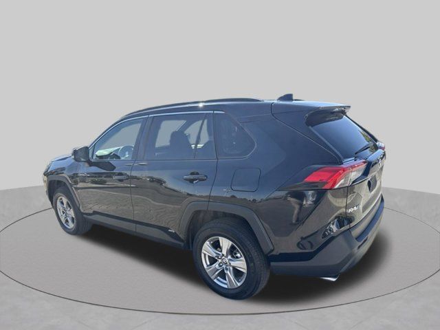 Used 2025 Toyota RAV4 XLE AWD/4WD image 3