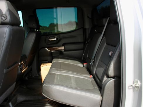 Used 2021 Chevrolet Silverado 1500 Custom Trail Boss image 16