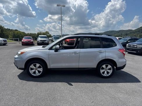 Used 2016 Subaru Forester 2.5i Premium w/ Popular Package #2 AWD/4WD image 5