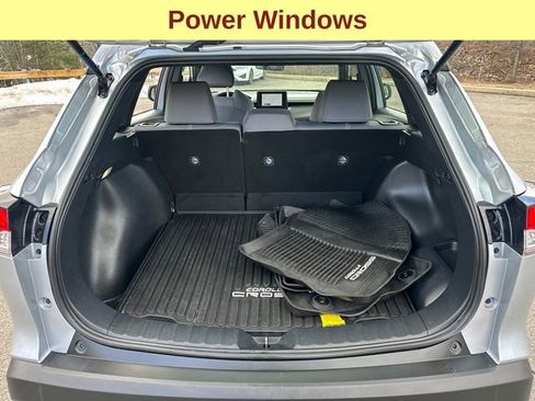 Used 2024 Toyota Corolla Cross AWD Hybrid image 12