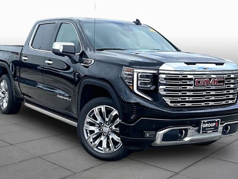Used 2025 GMC Sierra 1500 Denali w/ Denali Reserve Package AWD/4WD image 3