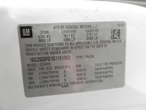 Used 2016 Chevrolet Express 3500 image 27