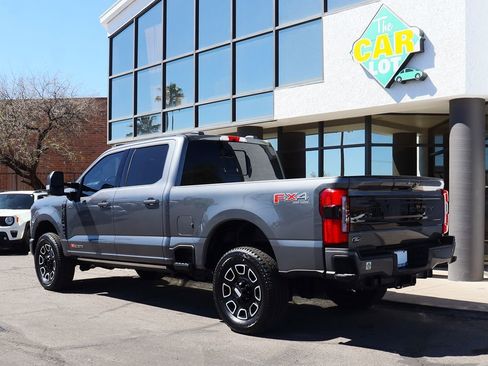 Used 2025 Ford F250 Platinum image 10