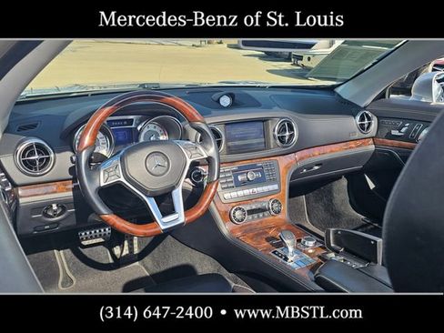 Used 2013 Mercedes-Benz SL 550 image 10
