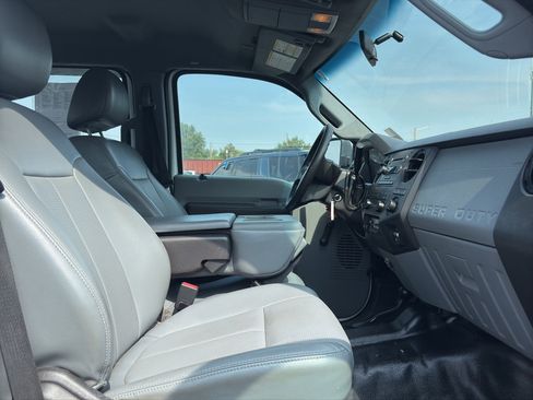 Used 2014 Ford F450 XL image 15