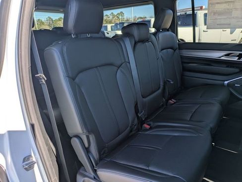 New 2026 Jeep Grand Wagoneer 4WD w/ 8-Passenger Seating Package image 32