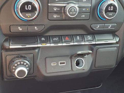 Used 2020 Chevrolet Silverado 1500 RST AWD/4WD image 23