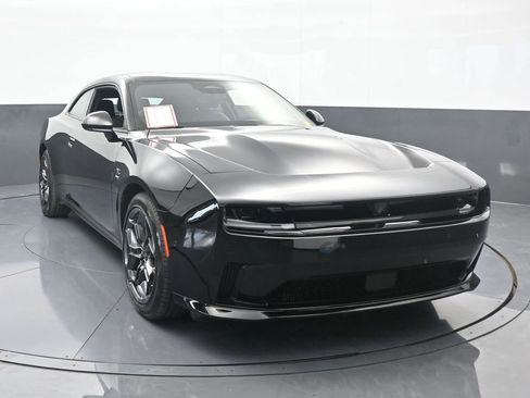 Used 2025 Dodge Charger R/T w/ Quick Order Package 25M R/T image 9