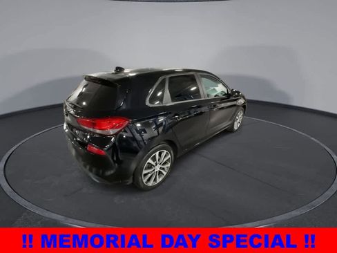 Used 2019 Hyundai Elantra GT w/ Style Package 02 FWD image 8