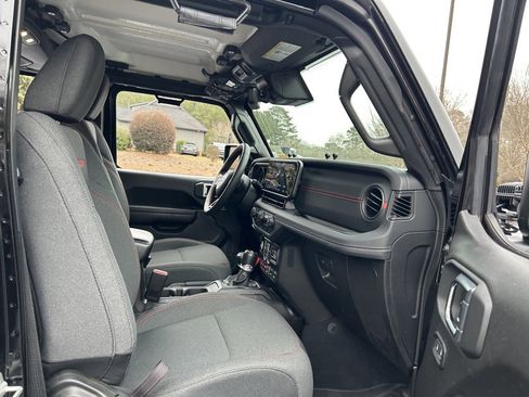 Used 2024 Jeep Wrangler Unlimited Rubicon w/ XTREMEE 35" Tire Package image 51