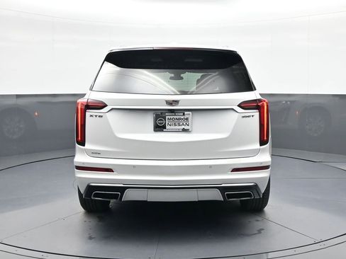 Used 2024 Cadillac XT6 Luxury w/ LPO, Floor Liner Package AWD/4WD image 6