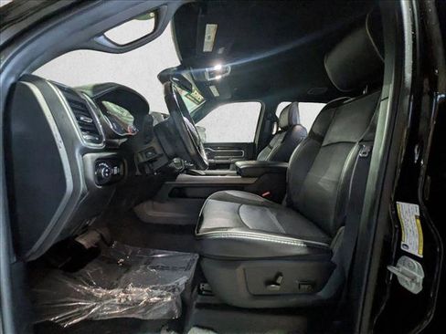 Used 2023 RAM 3500 Laramie w/ Night Edition image 15