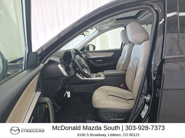 Used 2024 MAZDA CX-90 3.3 Turbo w/ Preferred Package AWD/4WD image 3