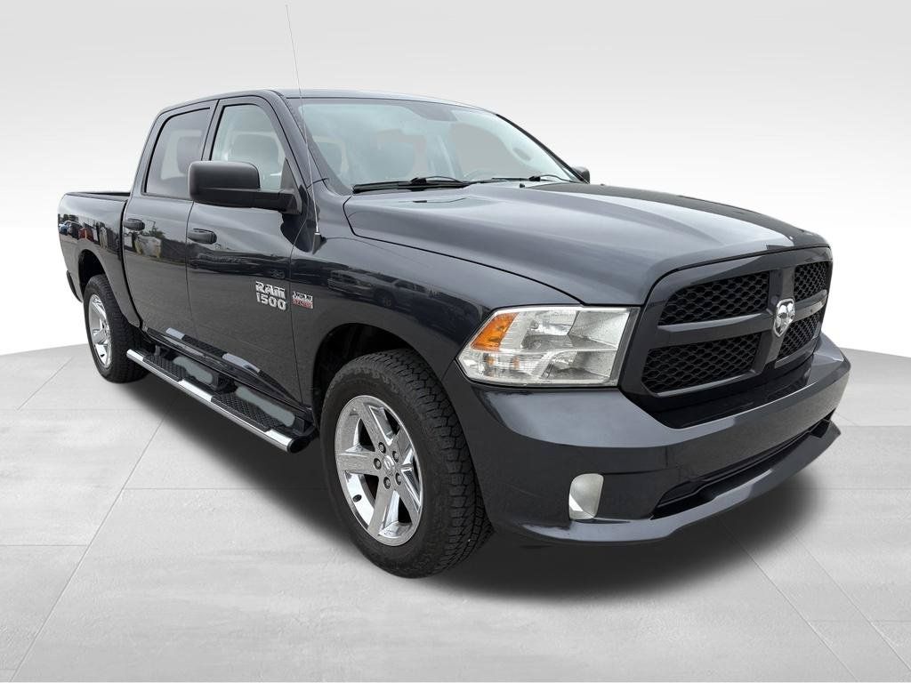 Used 2015 RAM 1500 Express AWD/4WD image 3