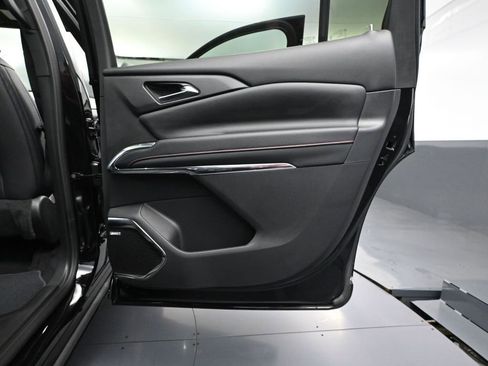 Used 2026 Chevrolet Traverse RS image 49