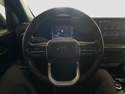 Used 2023 Chevrolet Colorado Z71 w/ Z71 Convenience Package 2 AWD/4WD image 12