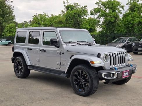 Used 2023 Jeep Wrangler Sahara image 3