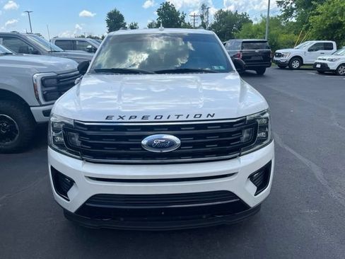 Used 2019 Ford Expedition Limited w/ Equipment Group 303A AWD/4WD image 2