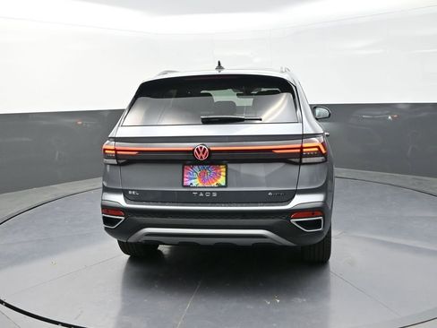 New 2025 Volkswagen Taos SEL image 7