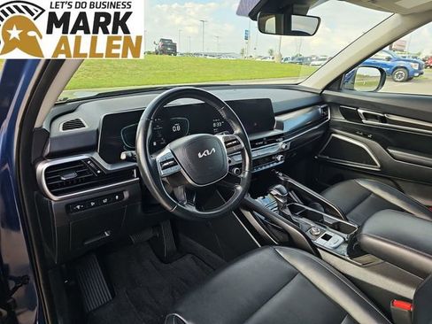 Used 2025 Kia Telluride S image 10