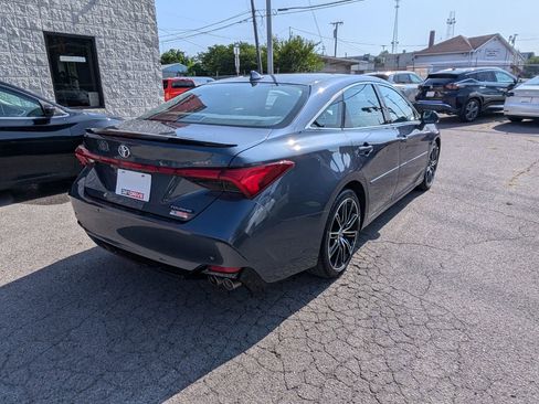 Used 2019 Toyota Avalon Touring image 6