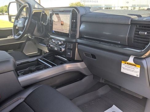 New 2026 Ford F250 Lariat w/ Tremor Off-Road Package AWD/4WD image 38
